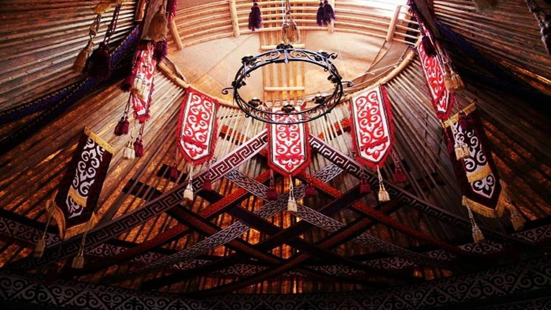 ホテル Kyzylkum Nights Camp & Family Yurt Nurota エクステリア 写真